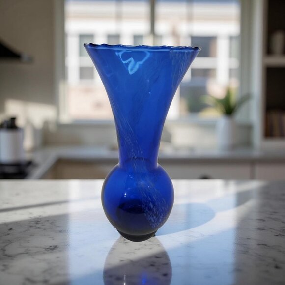 Vintage Cobalt Blue and white swirl hand blown art glass vase. - Picture 3 of 8